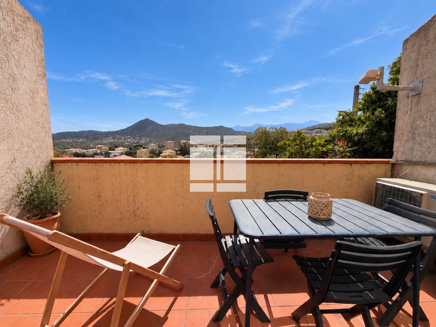 APPARTEMENT T1 A VENDRE - L ILE ROUSSE - 33.21 m2 - 173 000 &euro;