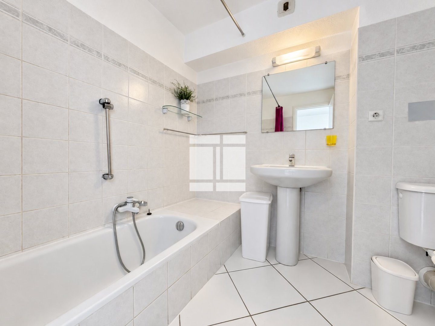APPARTEMENT T1 A VENDRE - L ILE ROUSSE - 33.21 m2 - 173 000 &euro;