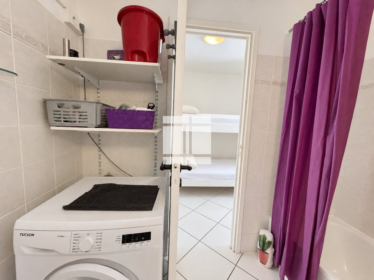 APPARTEMENT T1 A VENDRE - L ILE ROUSSE - 33.21 m2 - 173 000 &euro;