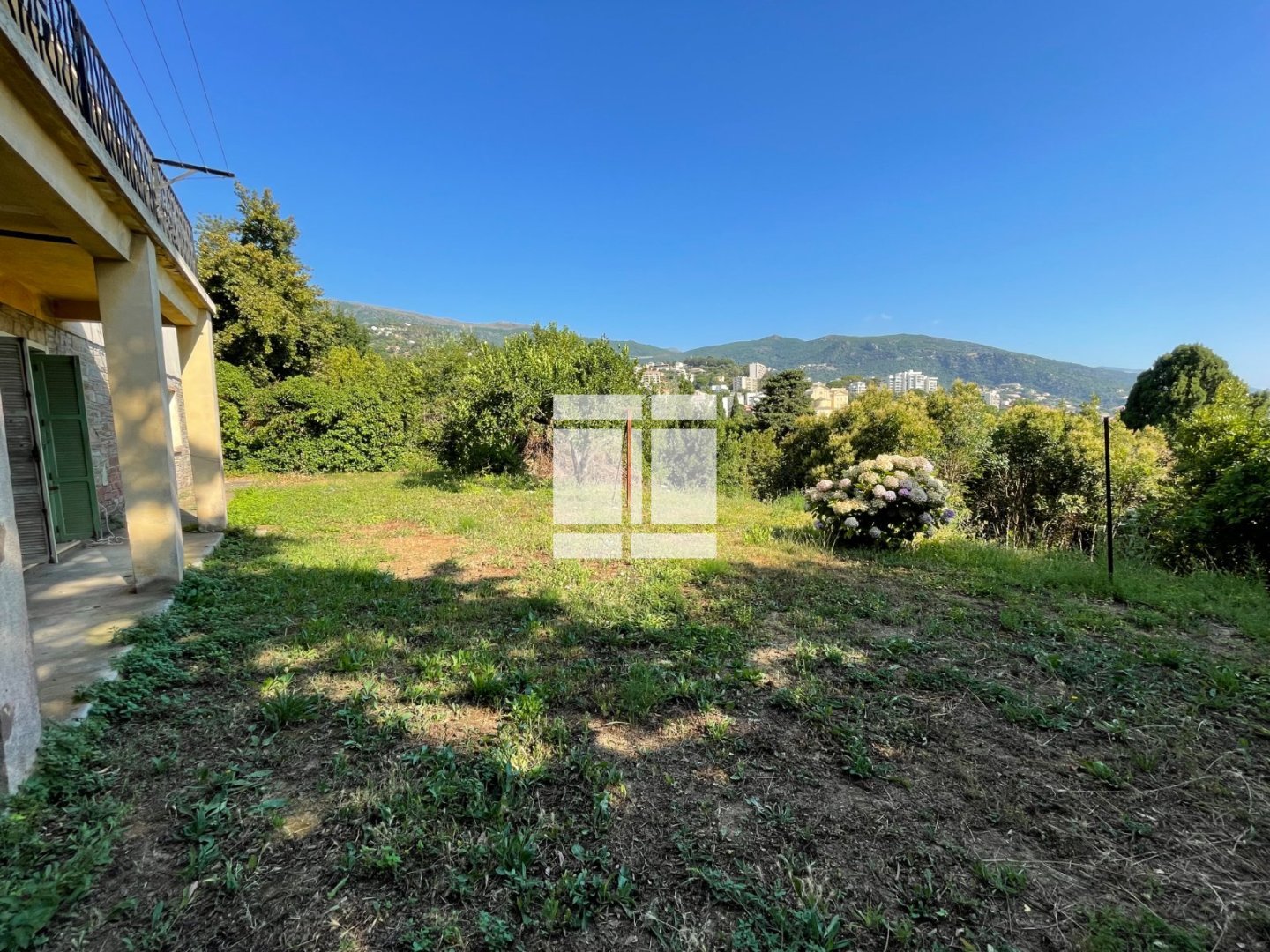 MAISON A VENDRE - BASTIA - 240 m2 - 593 000 &euro;