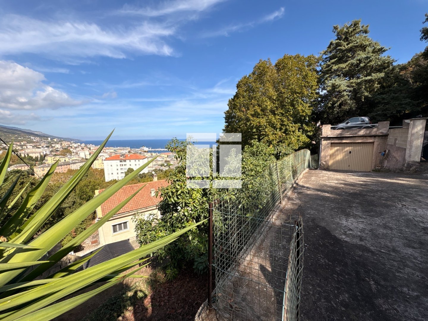 MAISON A VENDRE - BASTIA - 240 m2 - 593 000 &euro;