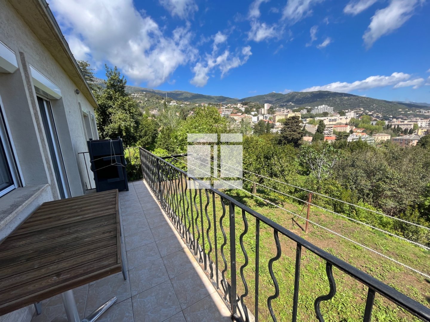 MAISON A VENDRE - BASTIA - 240 m2 - 593 000 &euro;