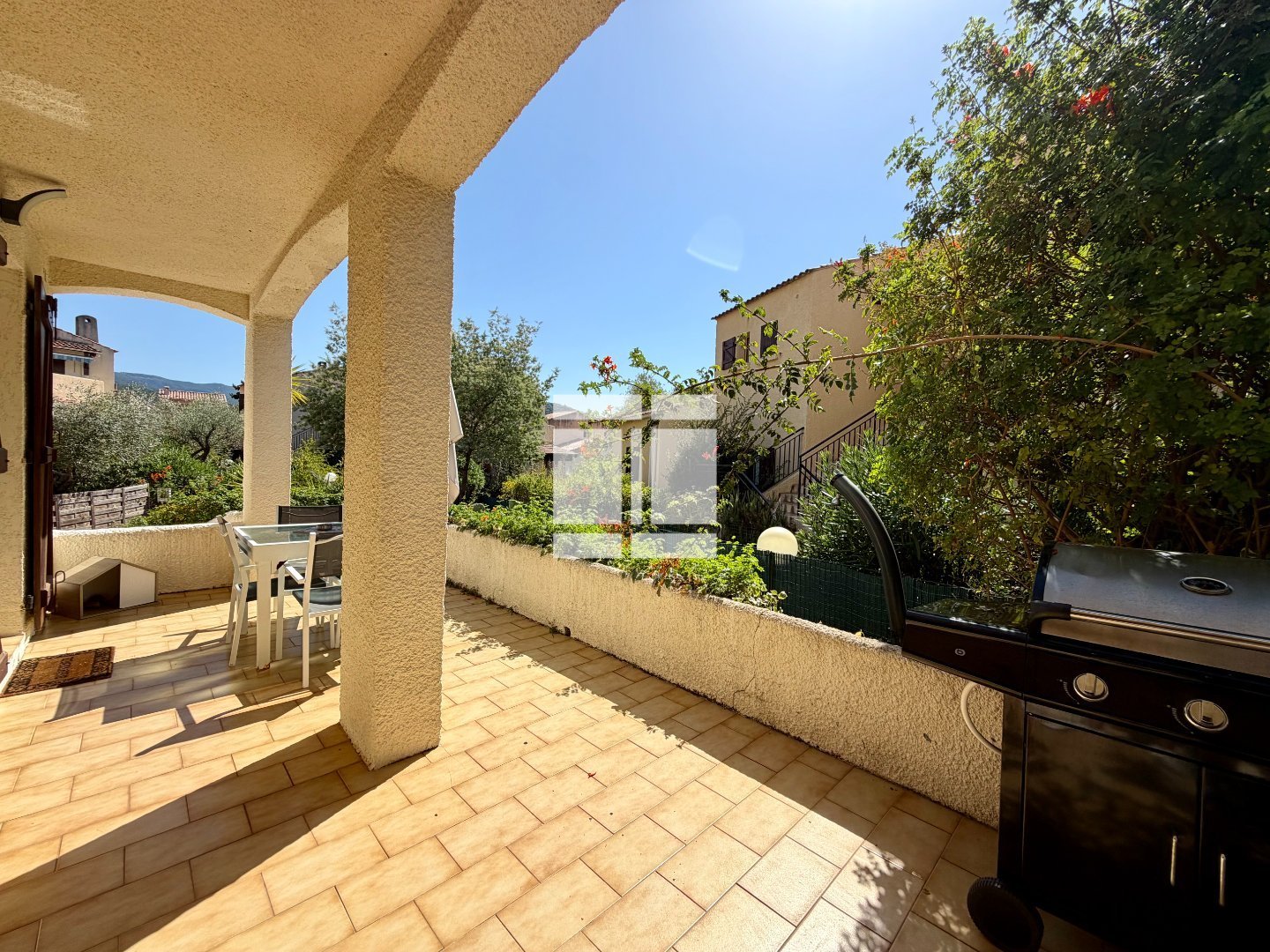 APPARTEMENT T2 A VENDRE - ALBITRECCIA - 37 m2 - 250 000 &euro;