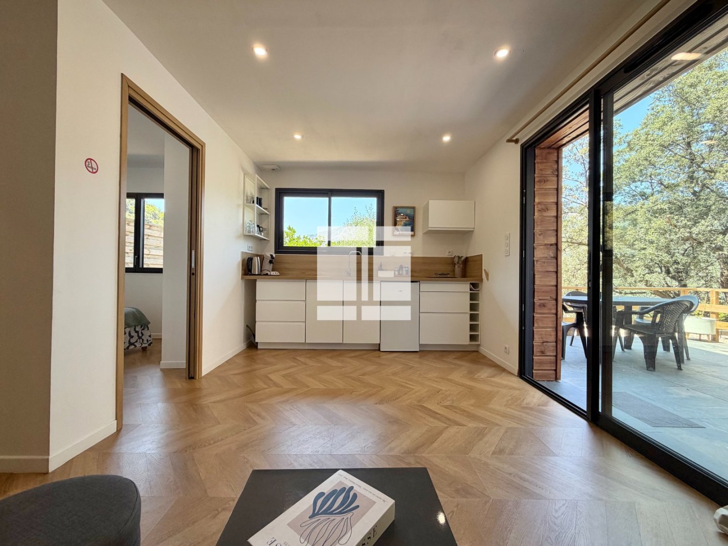Villa contemporaine avec T2 et studio A VENDRE - AJACCIO route du Salario - 190 m2 - 955 000 &euro;