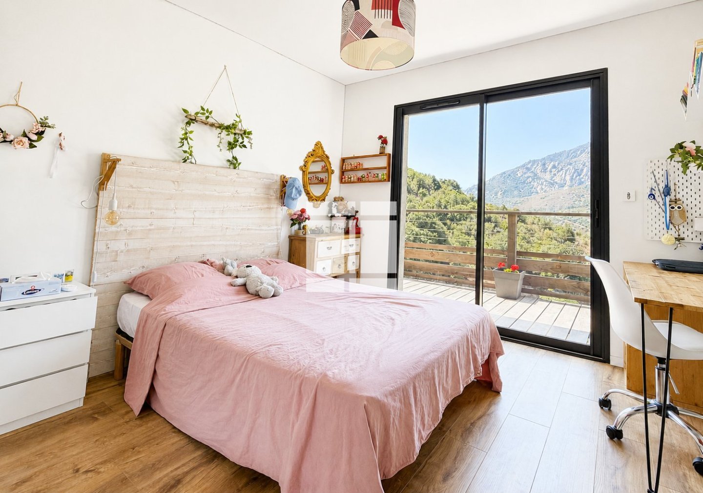 Villa contemporaine avec T2 et studio A VENDRE - AJACCIO route du Salario - 190 m2 - 955 000 &euro;