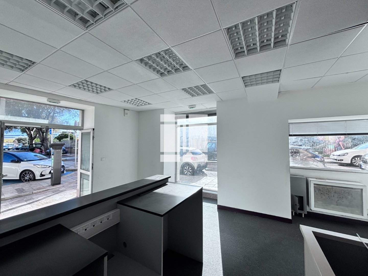 LOCAL COMMERCIAL A VENDRE - BASTIA - 33 m2 - 88 000 &euro; 