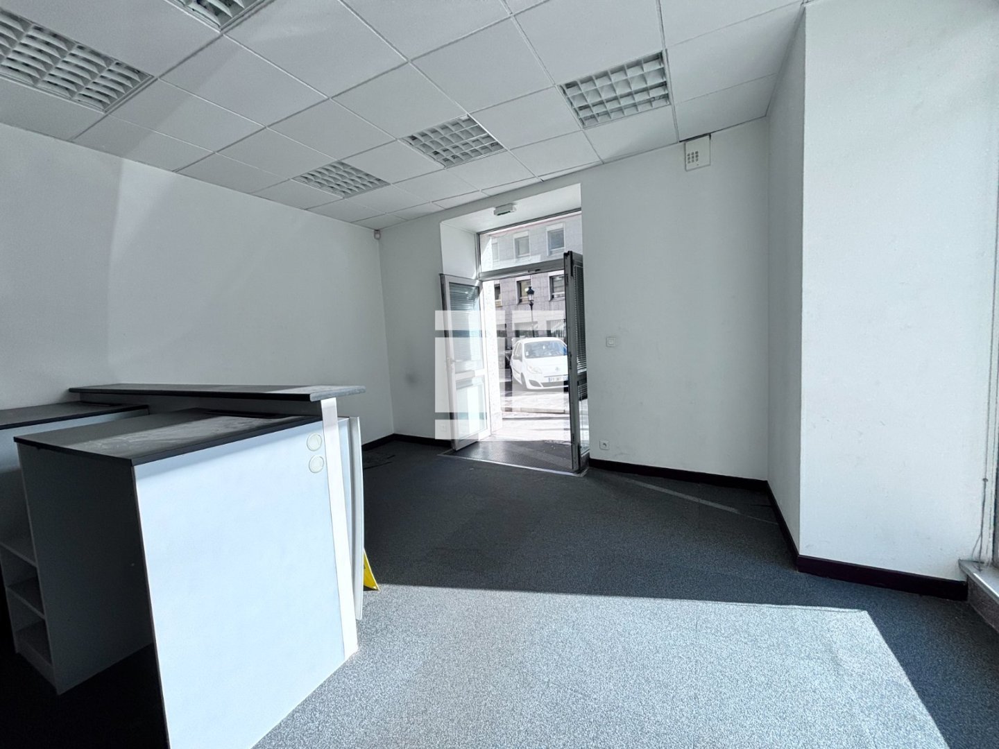 LOCAL COMMERCIAL A VENDRE - BASTIA - 33 m2 - 88 000 &euro; 