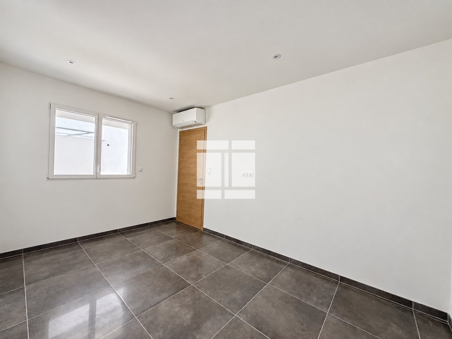 APPARTEMENT T2 A VENDRE - PORTICCIO - 45 m2 - 315 000 &euro;